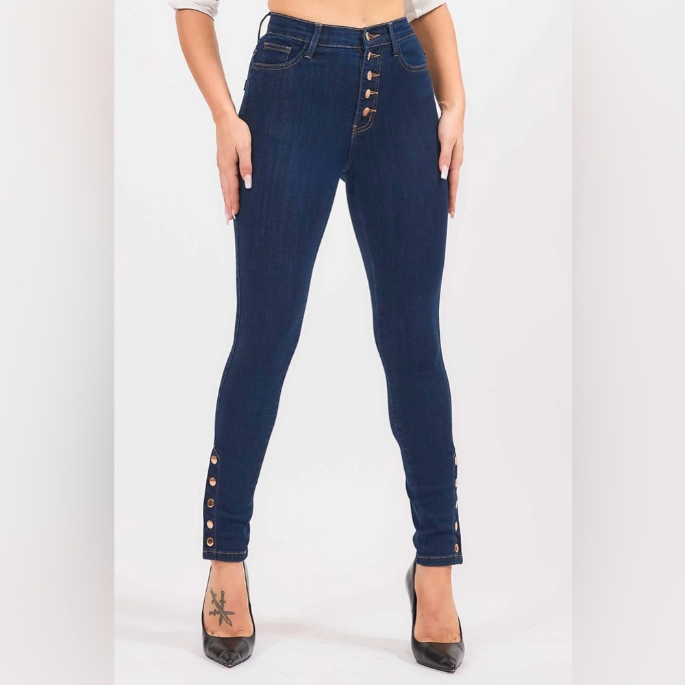 High-Waisted Ankle Skinny With 5 Button Snaps - SIZE 11 (W 29)